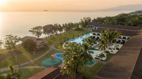 Nouveau Resort .